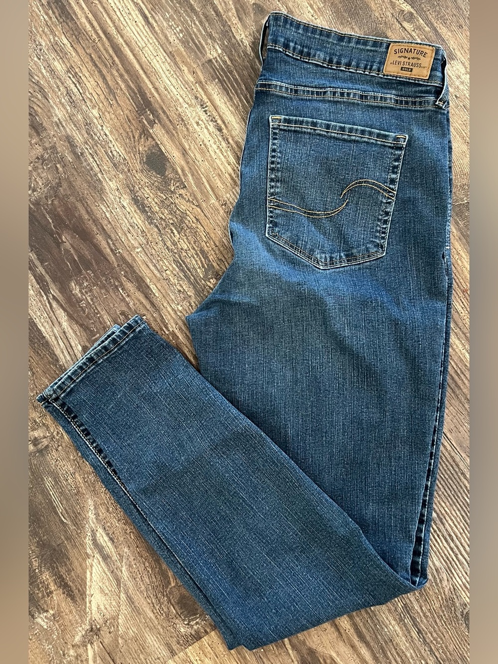 Levi's Women’s Maternity Slim Jeans